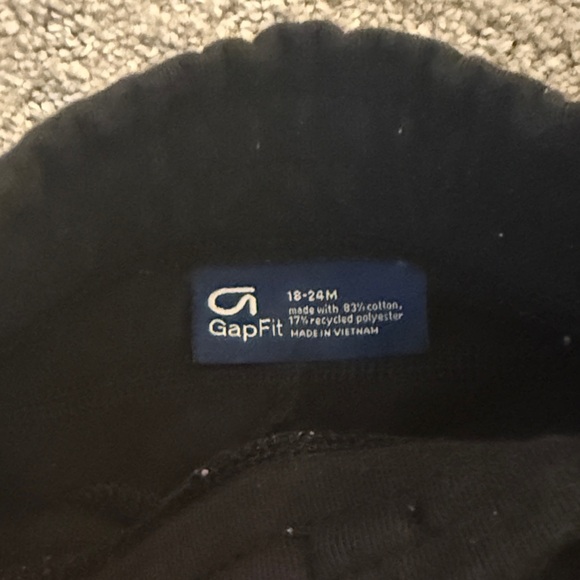 GAP Kids Black Sweatpants - Picture 2 of 4